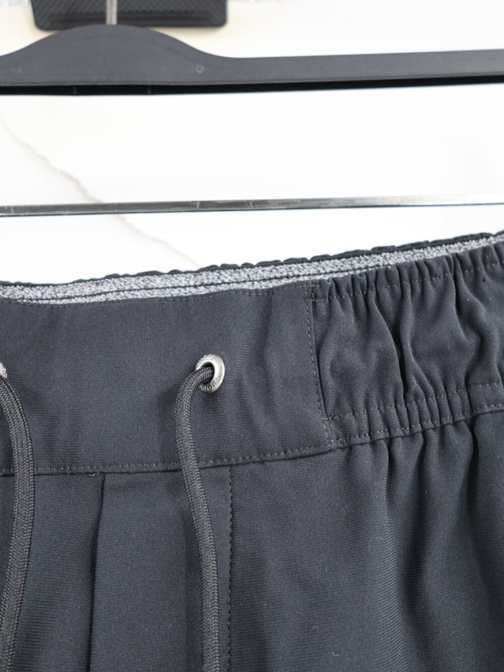Vuori Pants Men's XS L29 Meta Modern Athletic Fit Performance Stretch Drawstring - Picture 3 of 13